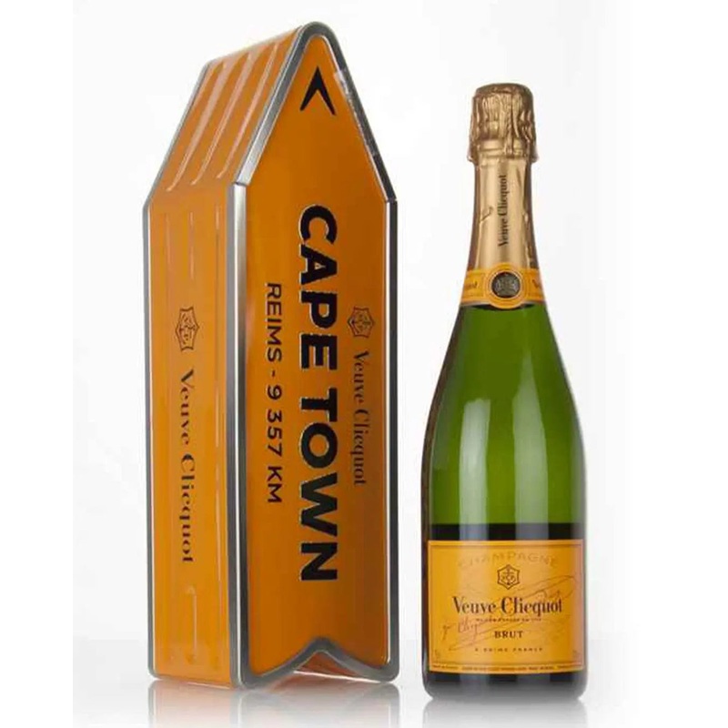 Veuve Clicquot Yellow Label Arrow Sign Gift Box, 75 cl